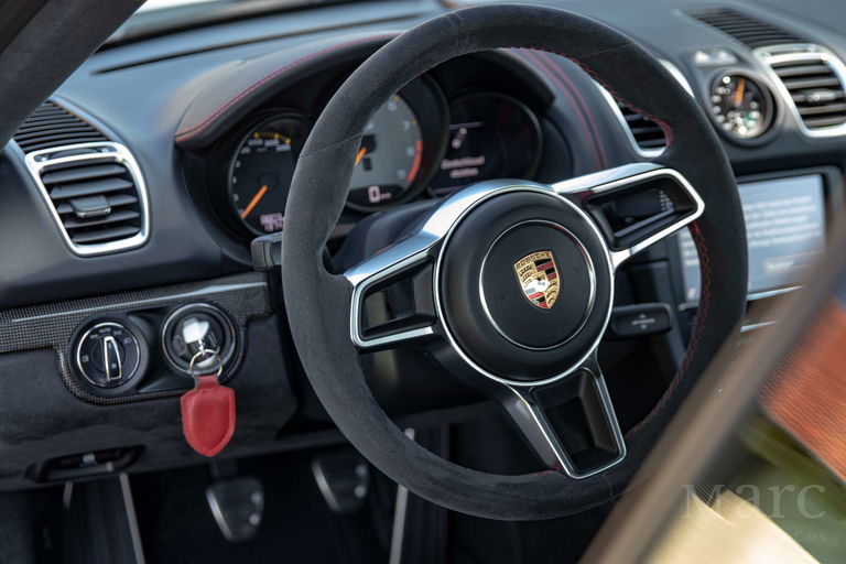 Porsche 981 Cayman GT4