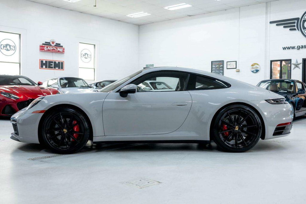 Porsche 992 Carrera 4S