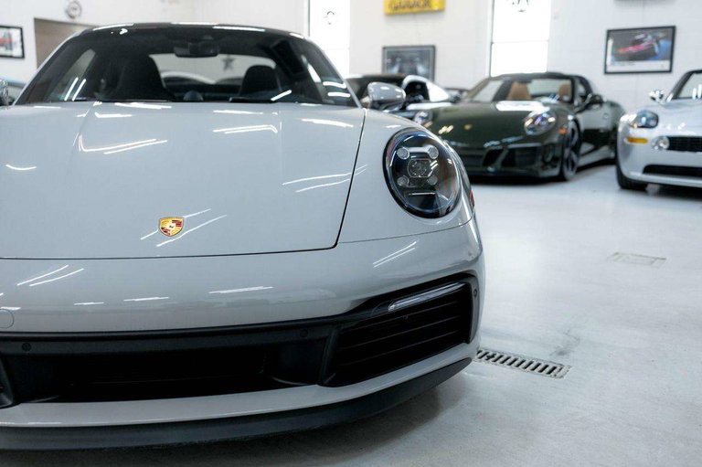 Porsche 992 Carrera 4S