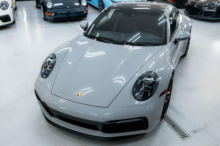Porsche 992 Carrera 4S