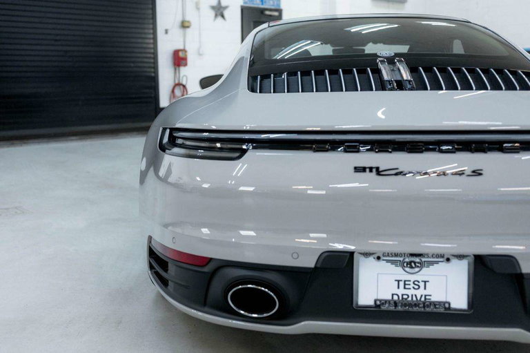 Porsche 992 Carrera 4S