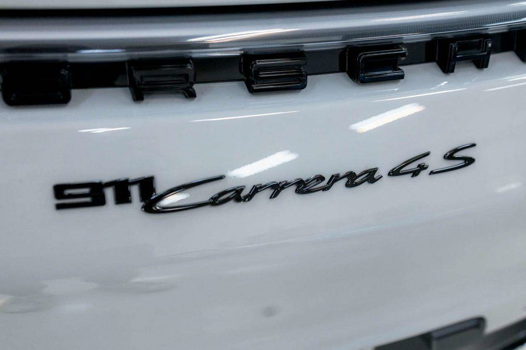 Porsche 992 Carrera 4S