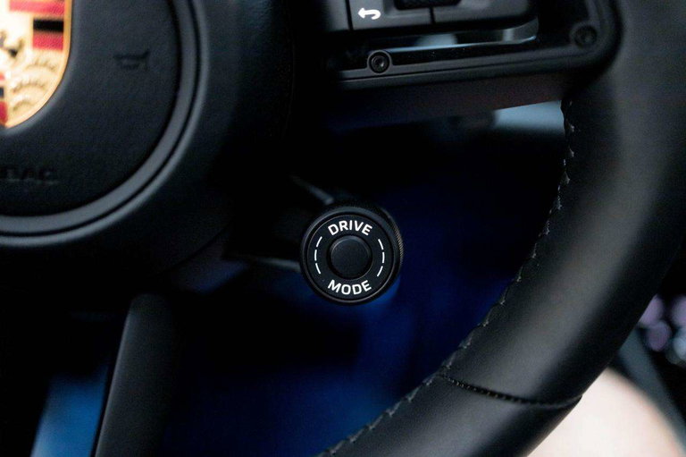 Porsche 992 Carrera 4S