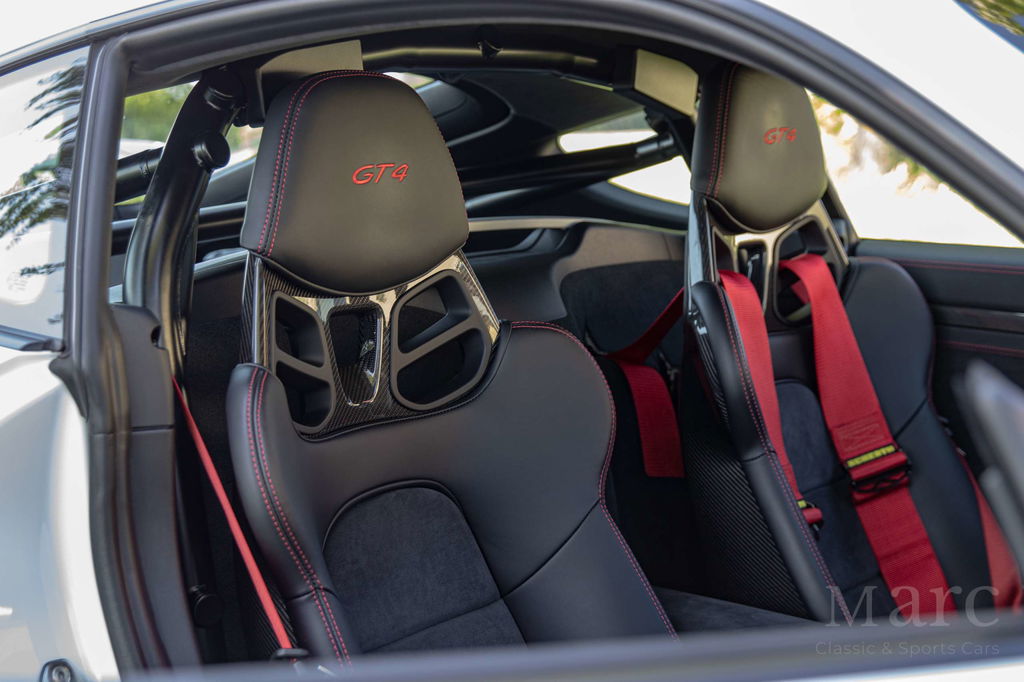 Porsche 981 Cayman GT4