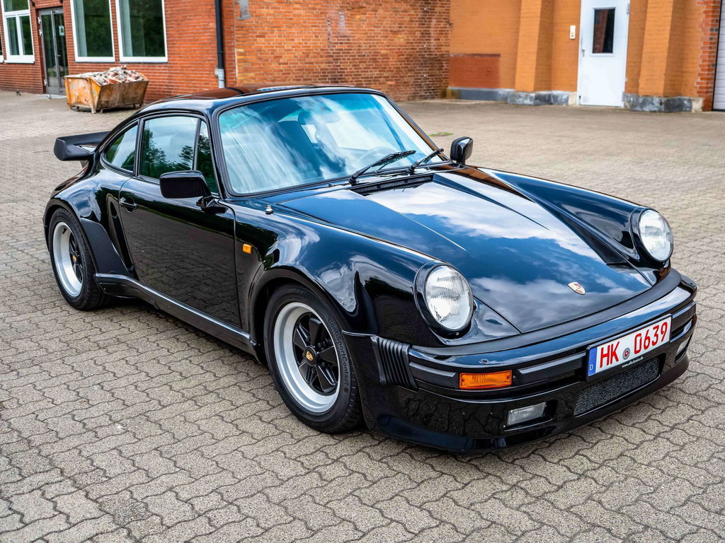 Porsche 911 Turbo 3.3