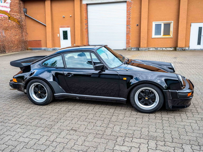 Porsche 911 Turbo 3.3