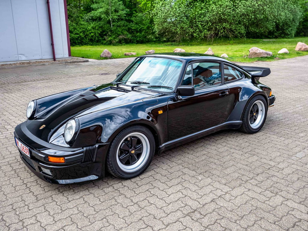 Porsche 911 Turbo 3.3