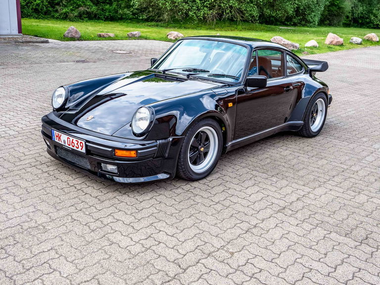 Porsche 911 Turbo 3.3