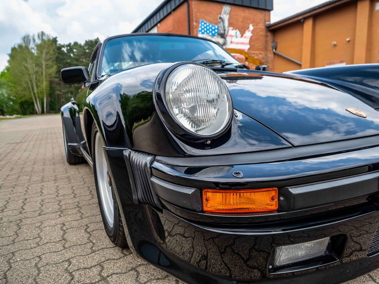 Porsche 911 Turbo 3.3
