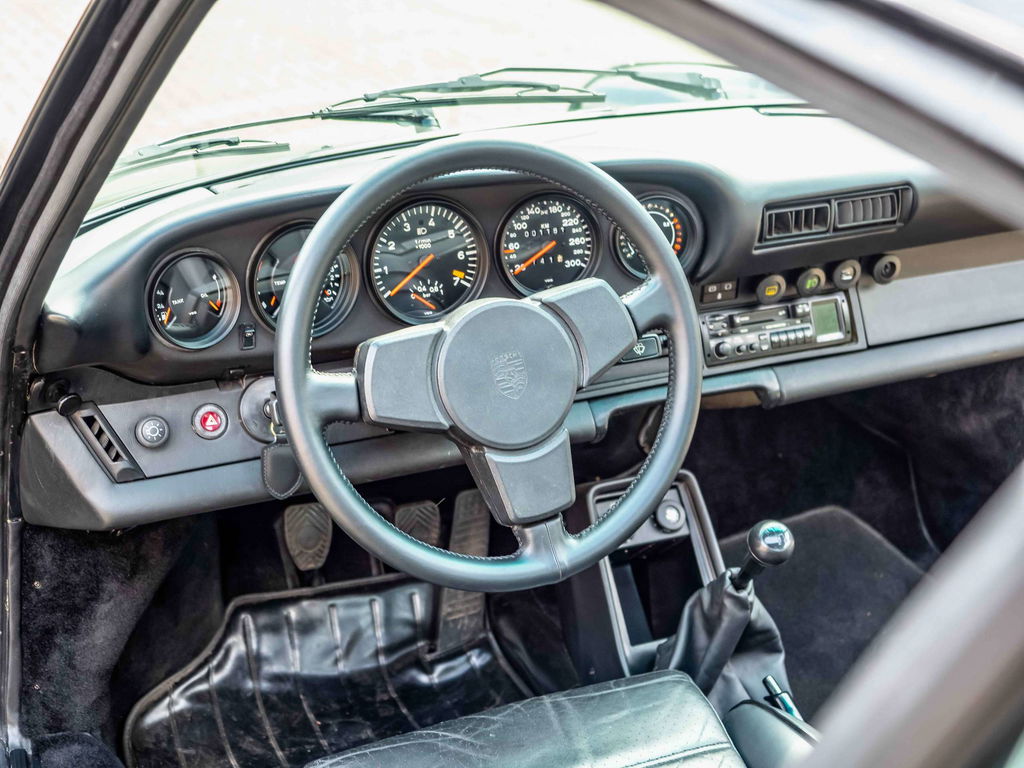 Porsche 911 Turbo 3.3