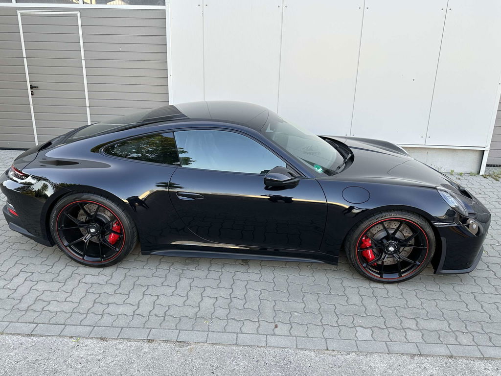 Porsche 992 GT3 Touring