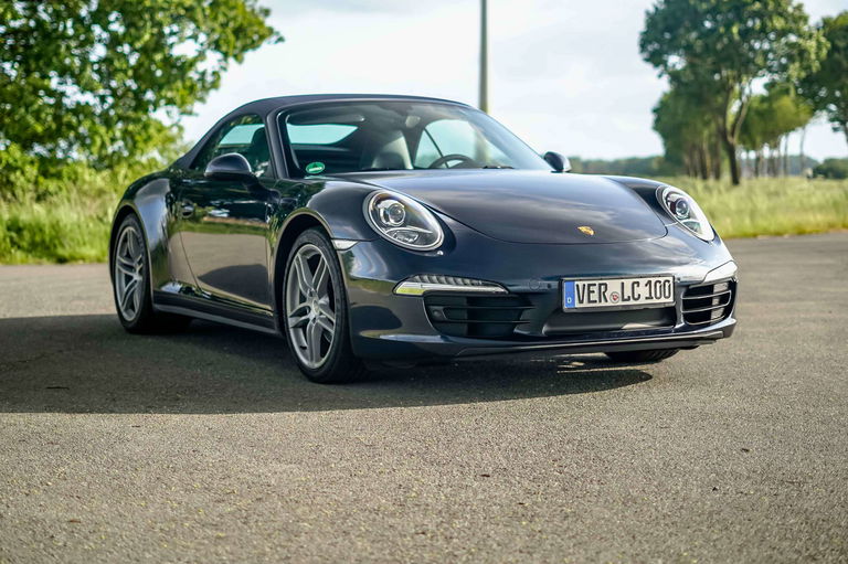 Porsche 991 Carrera 4