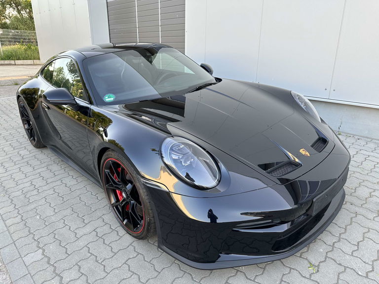 Porsche 992 GT3 Touring