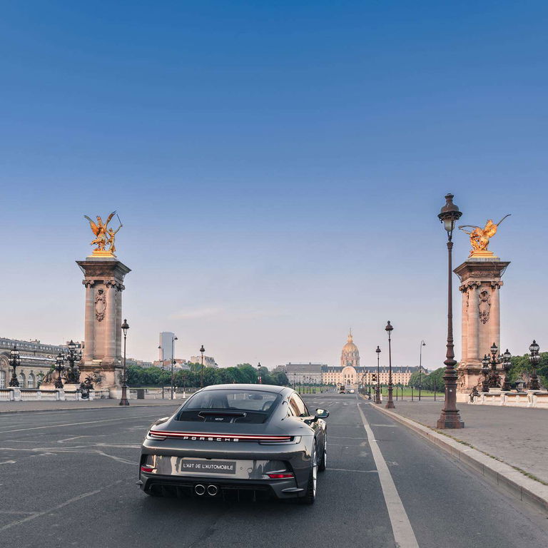 Porsche 992 GT3 Touring