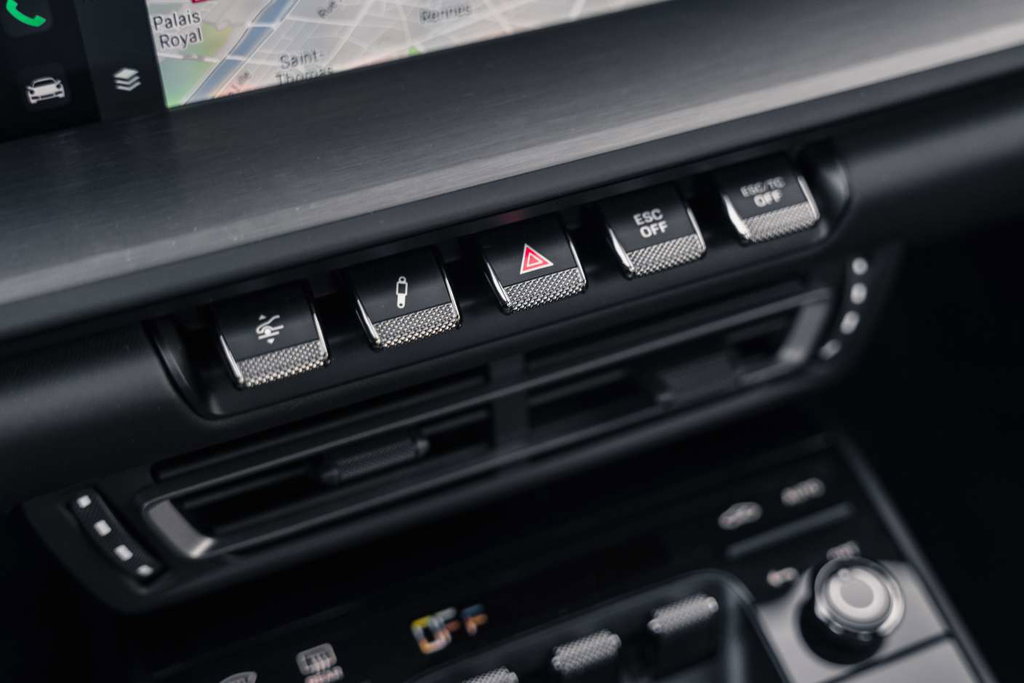 Porsche 992 GT3 Touring