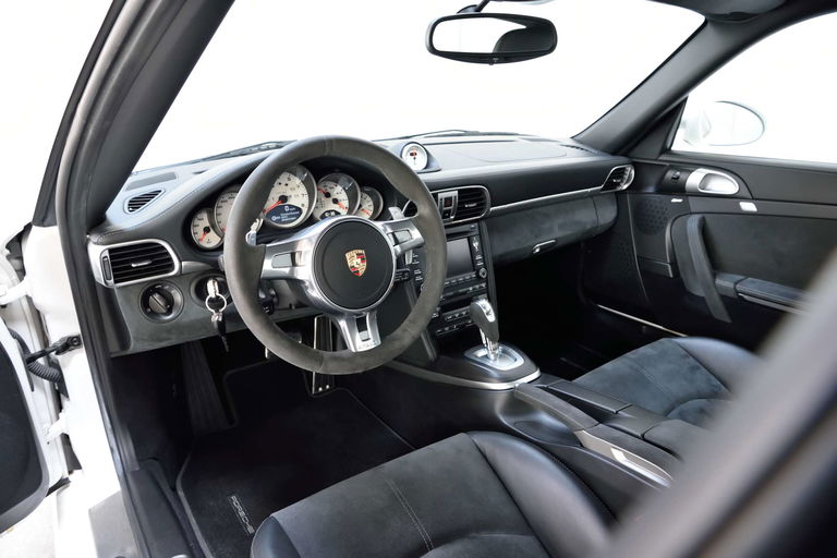 Porsche 997.2 Carrera GTS