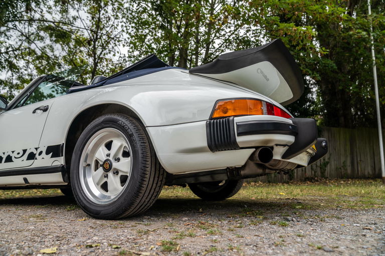 Porsche 911 Carrera 3.2