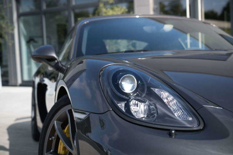 Porsche 981 Cayman GT4