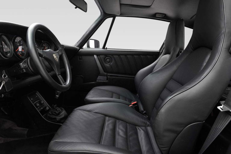 Porsche 911 Turbo S 3.3