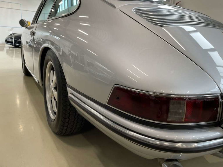 Porsche 911 (F-Modell)