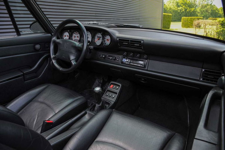 Porsche 993 Carrera 4