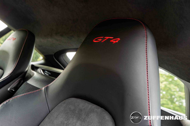 Porsche 981 Cayman GT4