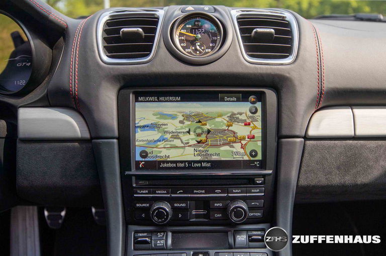 Porsche 981 Cayman GT4