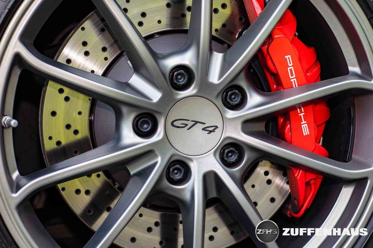 Porsche 981 Cayman GT4