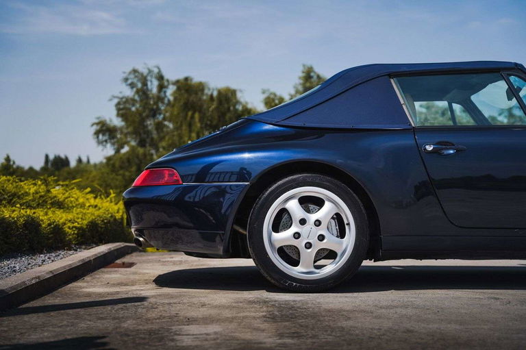 Porsche 993 Carrera 4