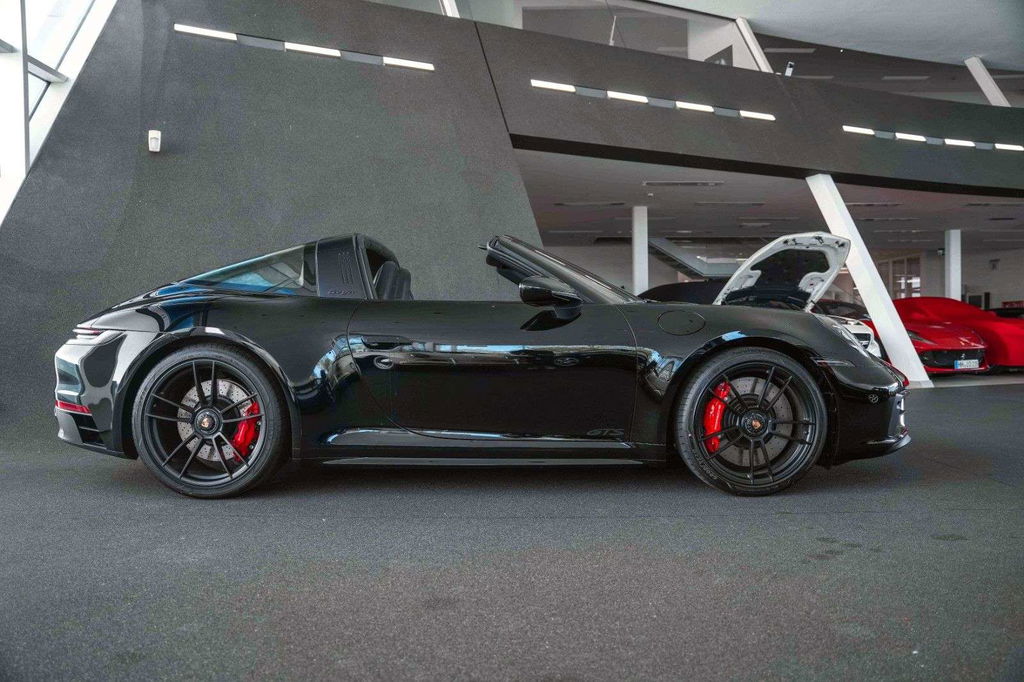 Porsche 992 Targa 4 GTS
