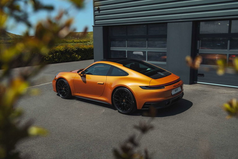 Porsche 992 Carrera GTS