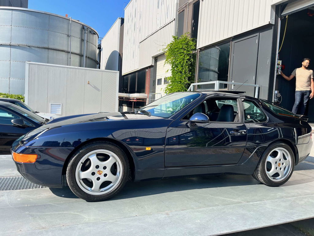 Porsche 968