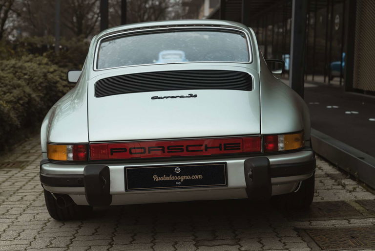 Porsche 911 Carrera 3,0