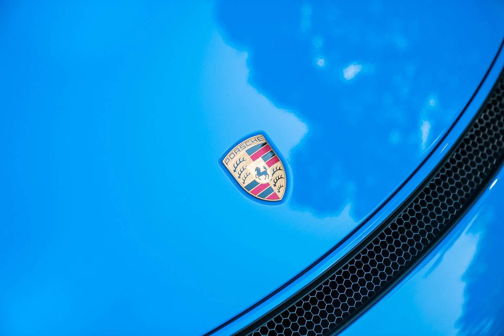 Porsche 718 Cayman GT4