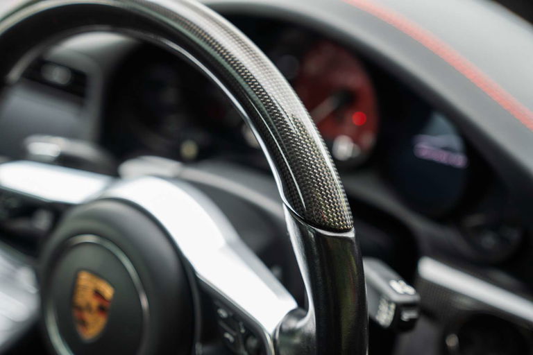 Porsche 991.2 Carrera GTS