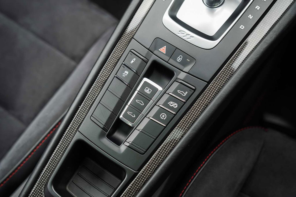 Porsche 991.2 Carrera GTS