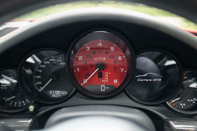 Porsche 991.2 Carrera GTS