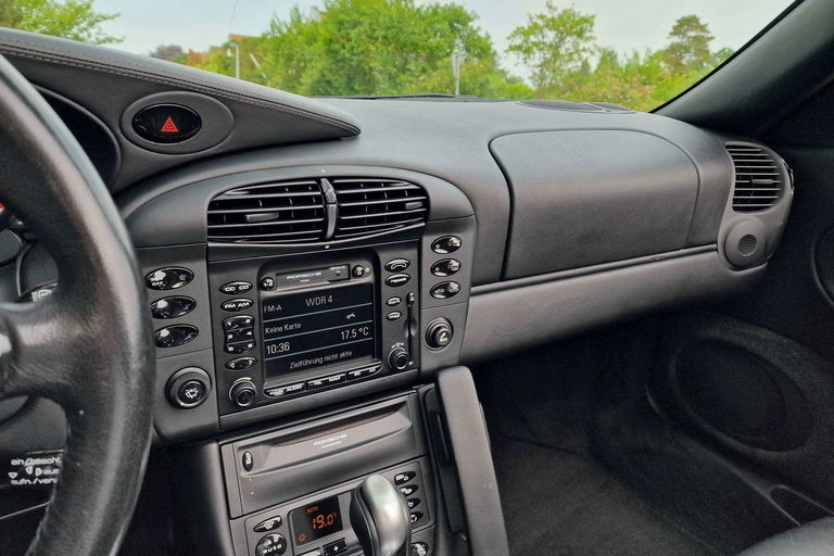 Porsche 996 Carrera 4