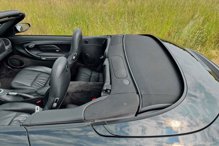 Porsche 996 Carrera 4