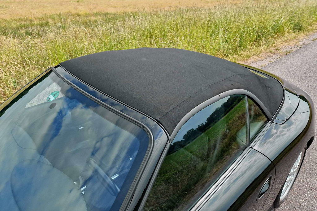 Porsche 996 Carrera 4