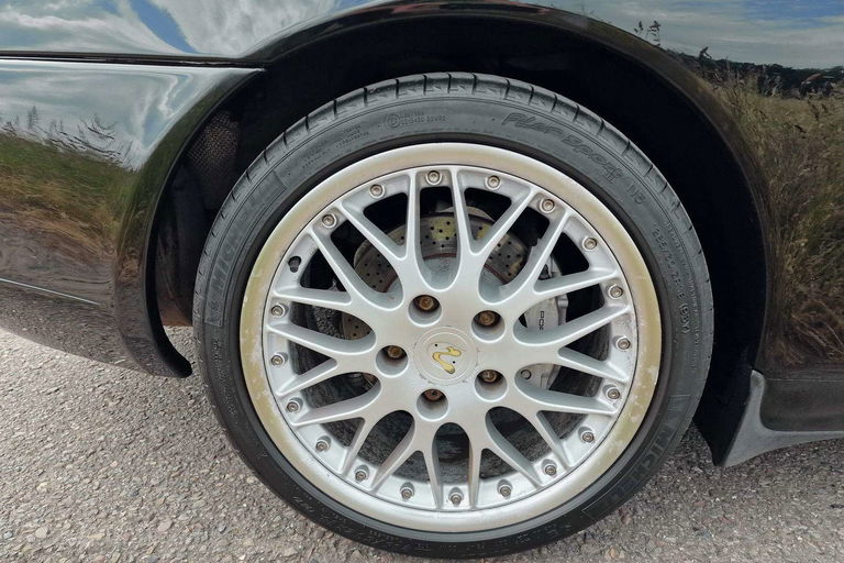 Porsche 996 Carrera 4