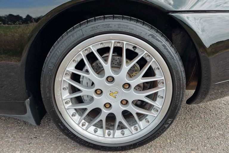 Porsche 996 Carrera 4