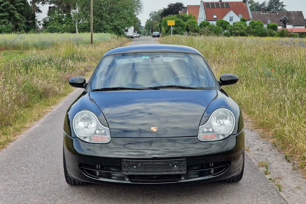 Porsche 996 Carrera 4