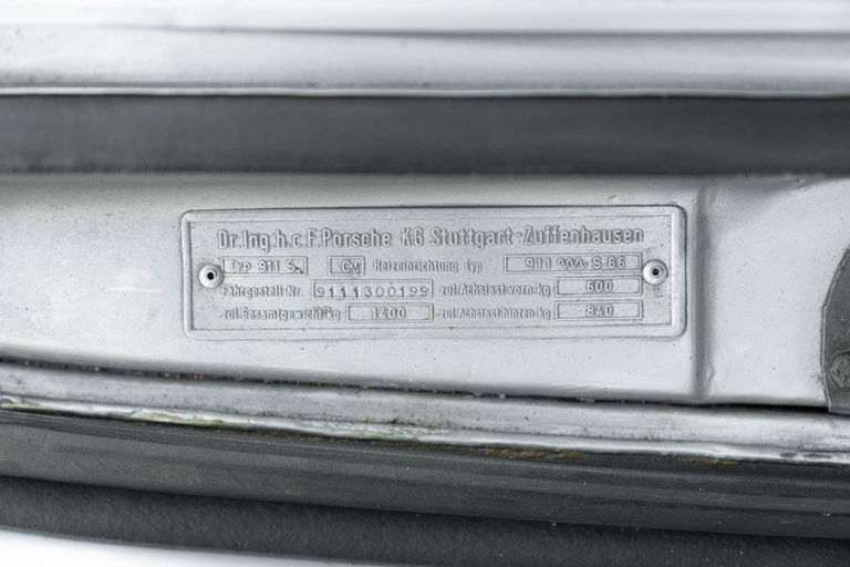 Porsche 911 S (F-Modell)