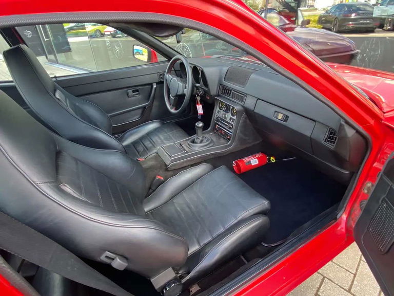 Porsche 944 Coupé