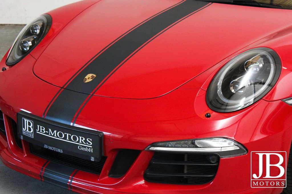 Porsche 991 Carrera 4 GTS