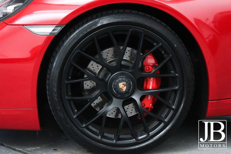 Porsche 991 Carrera 4 GTS