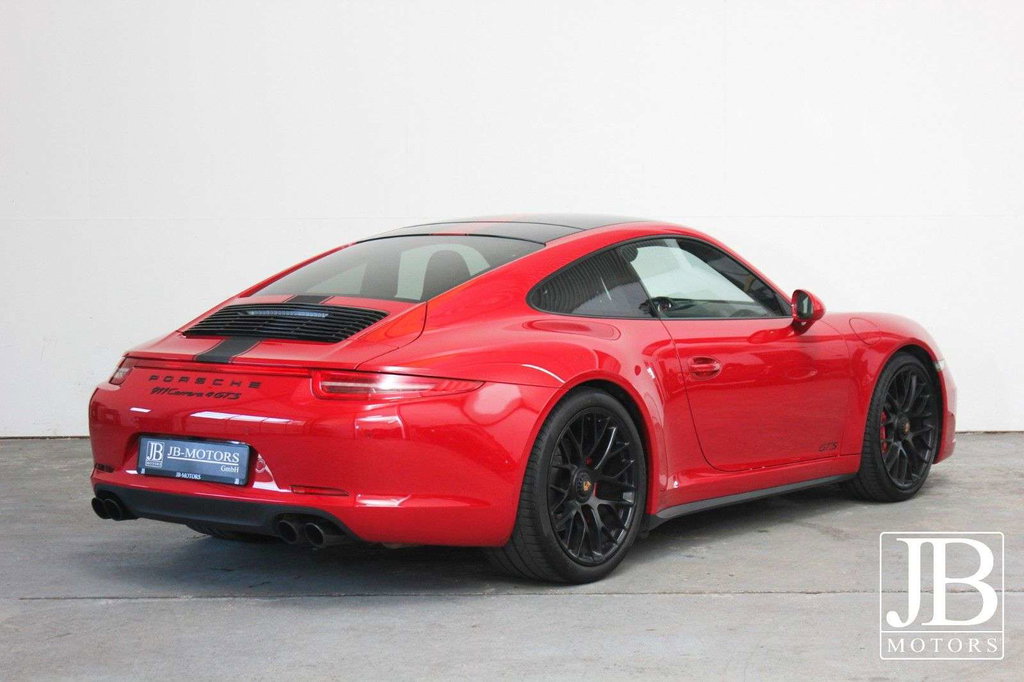 Porsche 991 Carrera 4 GTS