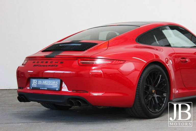 Porsche 991 Carrera 4 GTS