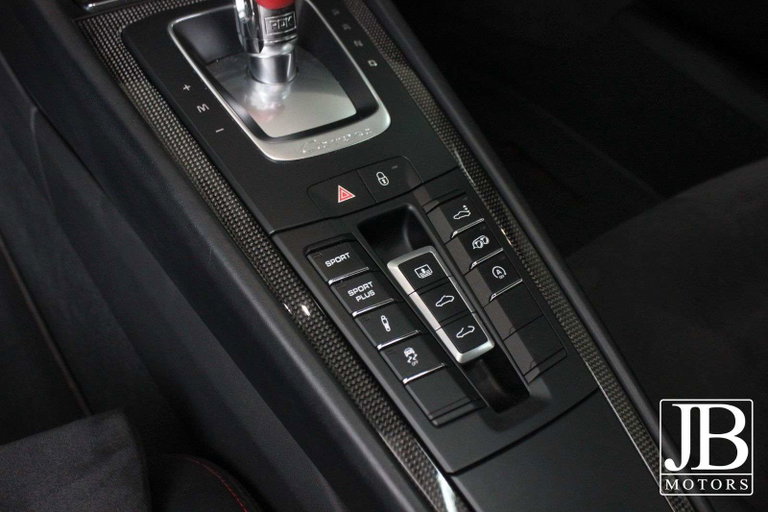 Porsche 991 Carrera 4 GTS